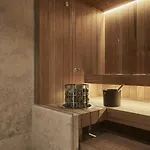Joiku Luxury Lakeview *