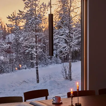 Joiku Luxury Lakeview Apartment