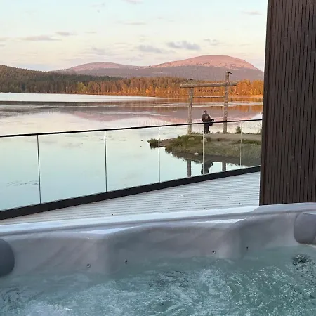 Joiku Luxury Lakeview