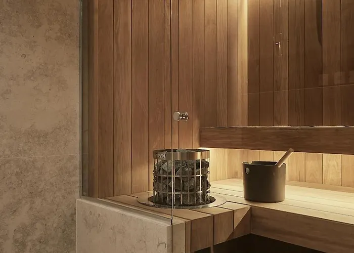 Joiku Luxury Lakeview *