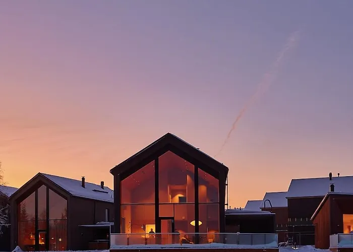 Joiku Luxury Lakeview 콜라리