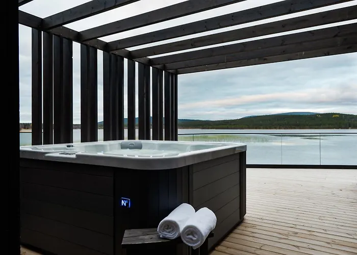 Joiku Luxury Lakeview